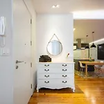 Great Location & 130m2! Guggenheim & Parking *